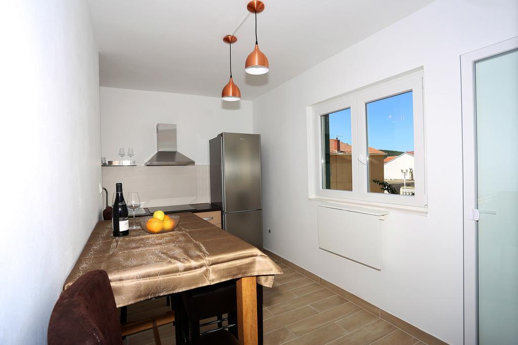 Apartments Ivan Spadina Tisno Luaran gambar